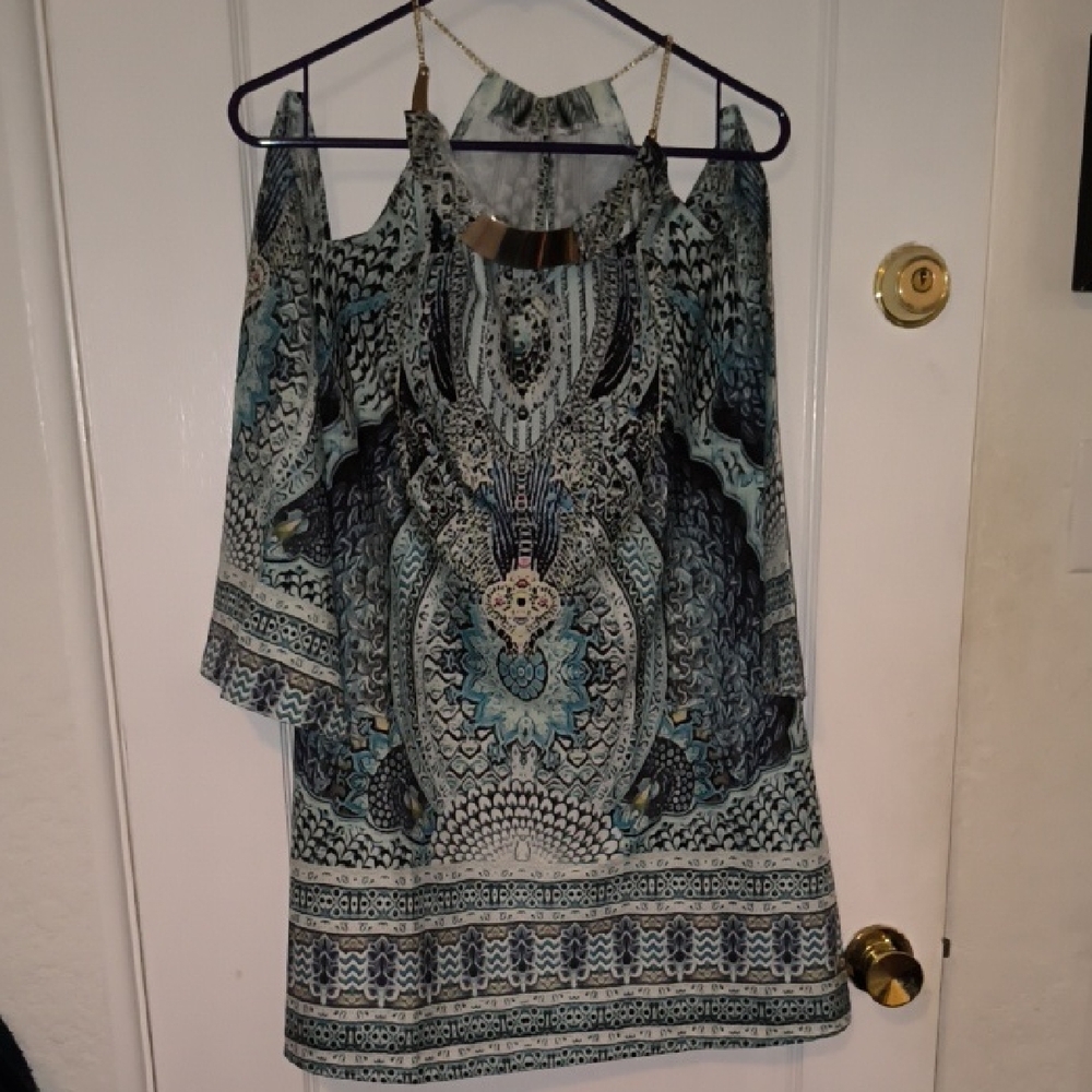 Elegant Printed Cold Shoulder Blouse